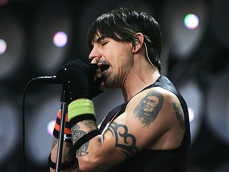 Red Hot Chili Peppers Anthonyの右腕のタトゥー